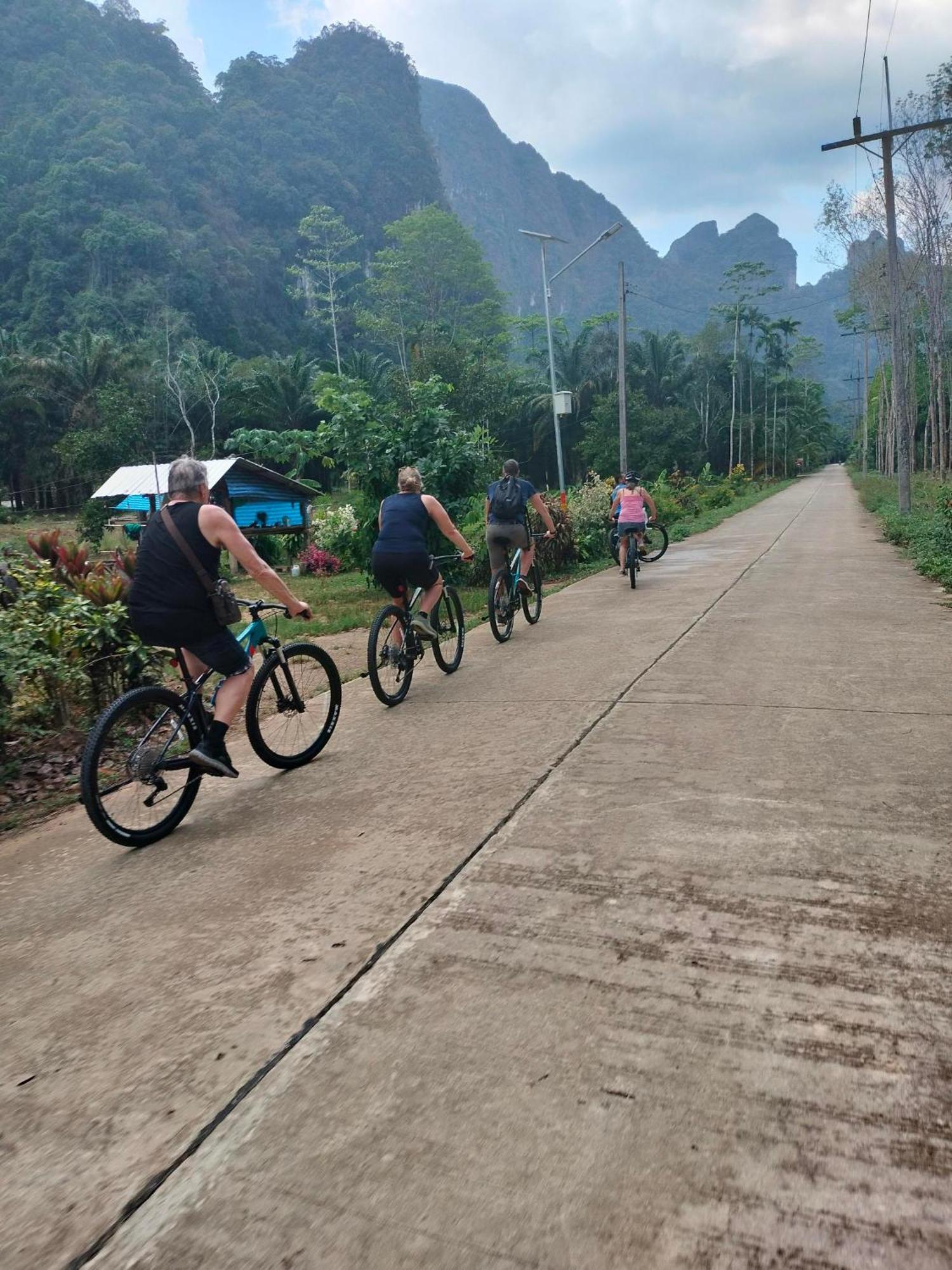 Anurak Community Lodge - Sha Plus Khao Sok National Park Exterior photo